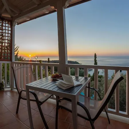 Villa Agios Nikitas Nature Komílion