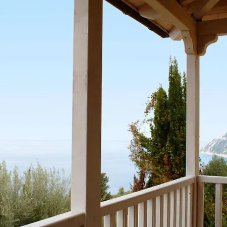 Villa Agios Nikitas Nature *